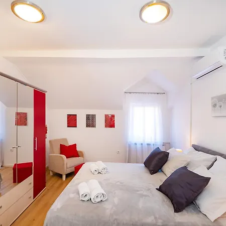 Apartment Mediterranean Terrace With Bikes & Sup