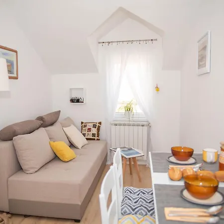 Apartment Mediterranean Terrace With Bikes & Sup Skradin