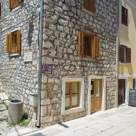 Mediterranean Terrace With Bikes & Sup Apartment Skradin