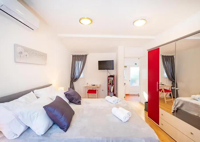 Appartement Mediterranean Terrace With Bikes & Sup