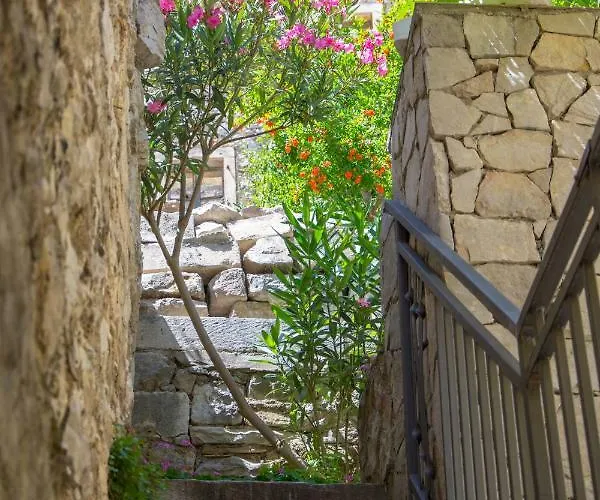 Mediterranean Terrace With Bikes & Sup *