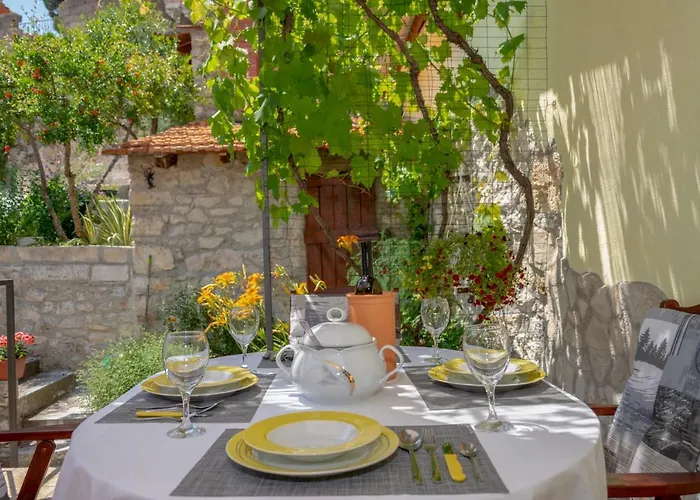 Mediterranean Terrace With Bikes & Sup Appartement *